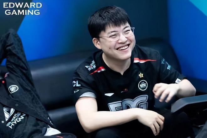 188体育在线 :关于Uzi焦点对战，哈登与30激战DWG分钟，败北胜负难料！的信息